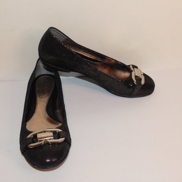 "SOLOS" By Softspots Metallic Black Leather Flats - Picture 1 of 11